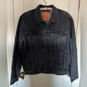 Levi’s Men’s Trucker Jacket • Black • Medium